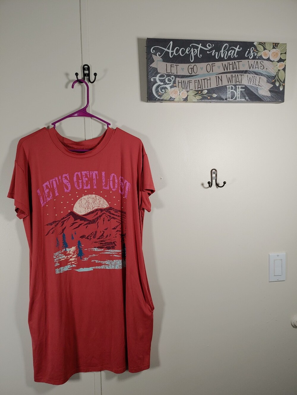 Like New Joyspun Small/Medium Terra Cotta Let's Get Lost Nightshirt